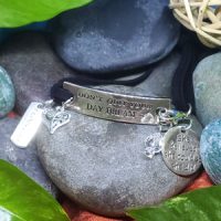 FEARLESS – Don’t Quit Your Day Dream – WORDS Bracelet w adjustable band